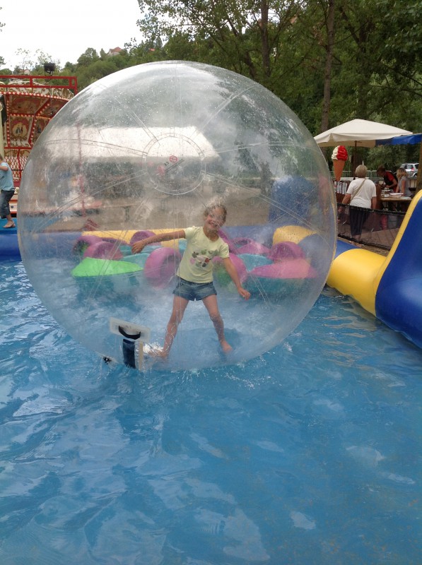 Jeux aquatiques - Tikaloc, location de jeux gonflables,évènementiel